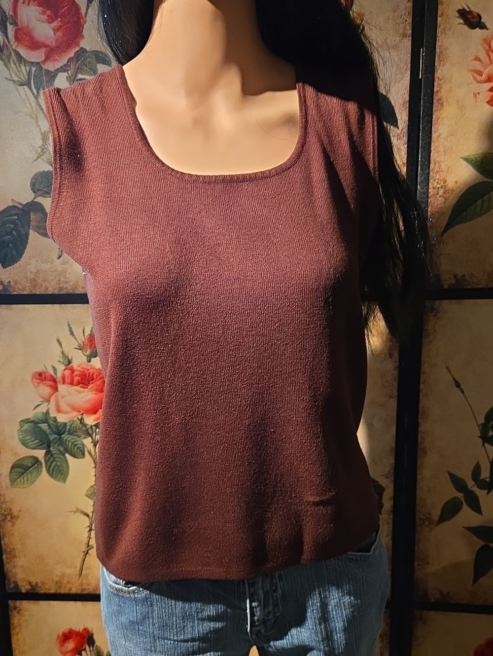 Sleeveless Sweater Tank Brown Size Medium: D